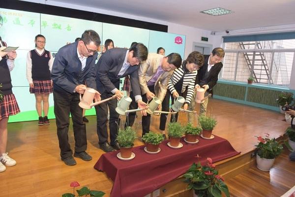 徐匯區(qū)初中最新新聞，教育動(dòng)態(tài)與校園風(fēng)采，徐匯區(qū)初中最新新聞與教育動(dòng)態(tài)概覽，校園風(fēng)采一覽